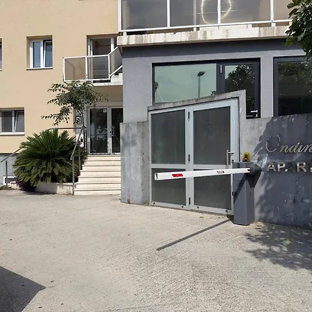 Urban Solo Apartman